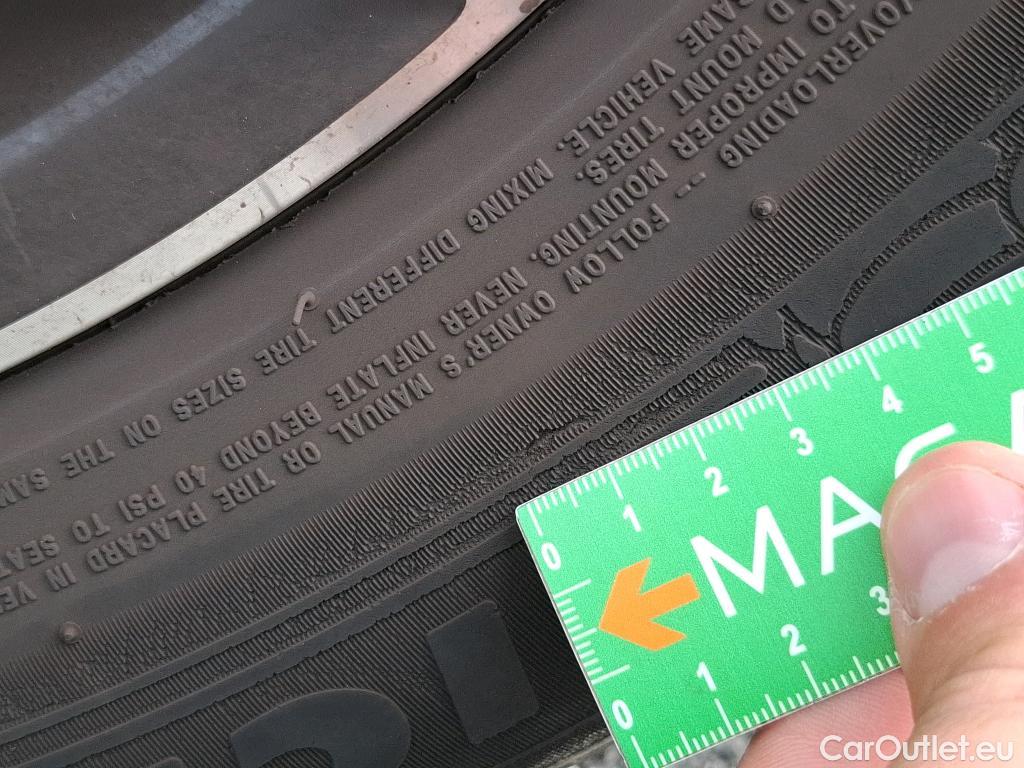  Peugeot  2008  GT 1.2 PureTech 130CV BVA8 E6d #18