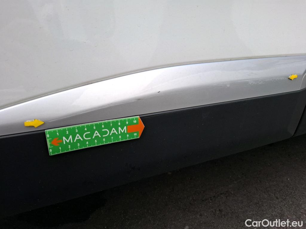  Peugeot  2008  GT 1.2 PureTech 130CV BVA8 E6d #46