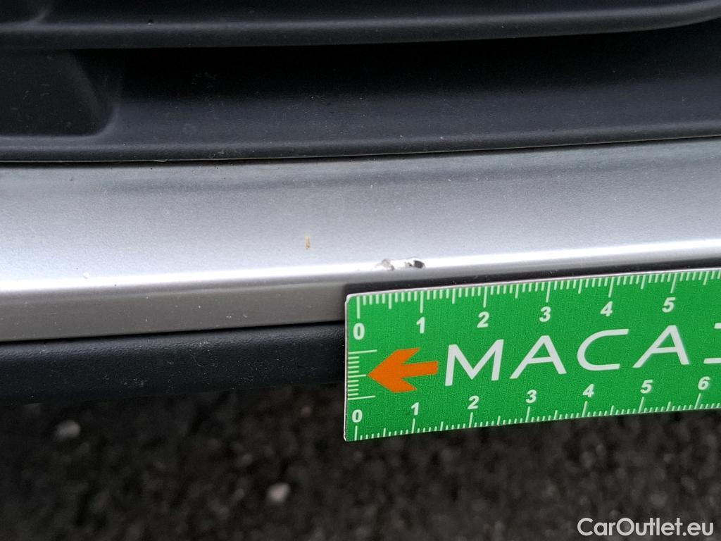  Peugeot  2008  GT 1.2 PureTech 130CV BVA8 E6d #52