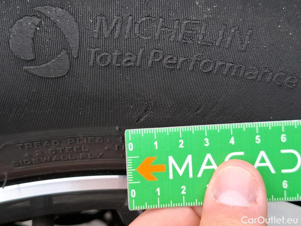  Peugeot  2008  GT 1.2 PureTech 130CV BVA8 E6d #12