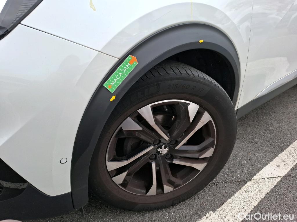  Peugeot  2008  GT 1.2 PureTech 130CV BVA8 E6d #57