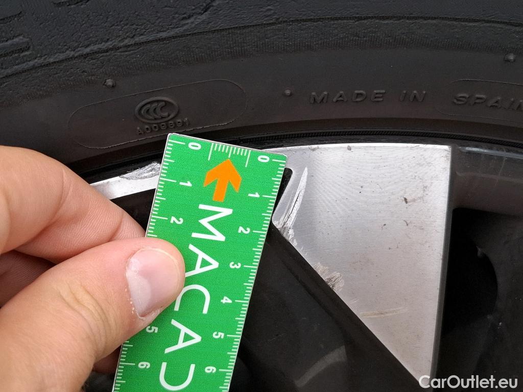  Peugeot  2008  GT 1.2 PureTech 130CV BVA8 E6d #24