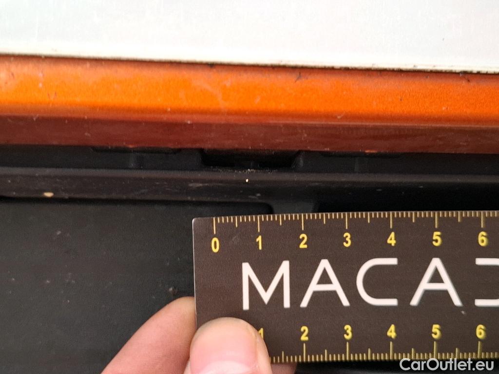  Peugeot  2008  Allure Pack 1.5 HDi 130CV BVA8 E6d #18