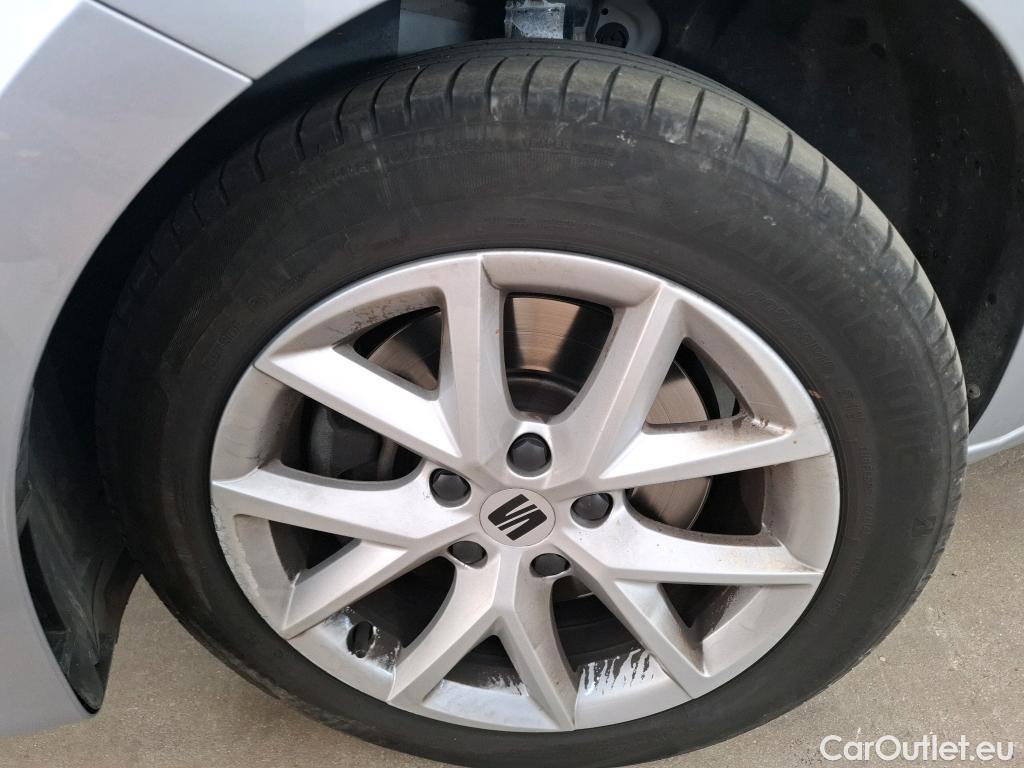  Seat  Leon SEAT  Sportstourer / 2020 / 5P / Break 2.0 TDI 150 DSG S&S Style Business #7