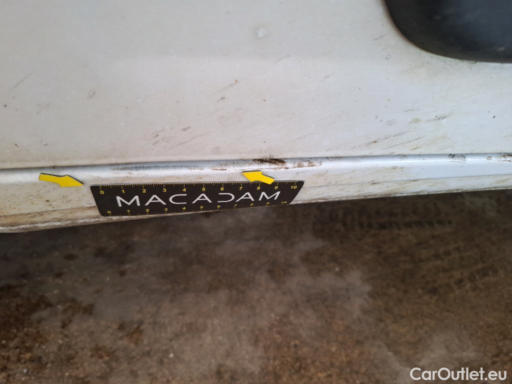  Peugeot  Boxer  Fourgon 330 L1H1 Asphalt BlueHDi 120 Stop&Start 2.2 120CV BVM6 #28