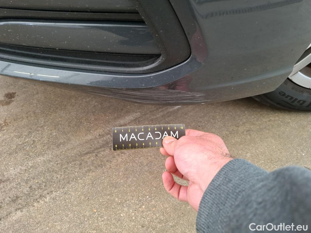  Volkswagen  Golf  VOLKSWAGEN / 2020 / 5P / Berline 2.0 TDI SCR 150 DSG7 Life Busi 1st #10