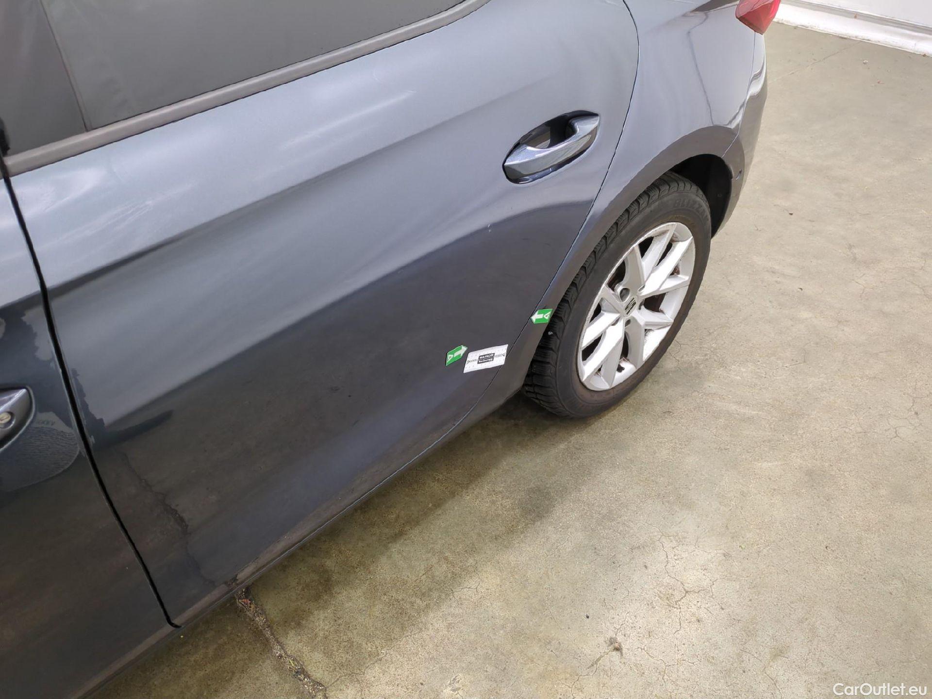  Seat  Leon SEAT  / 2020 / 5P / Berline 1.0 eTSI 110 DSG S&S Business  / TRANSFO VP VF #25