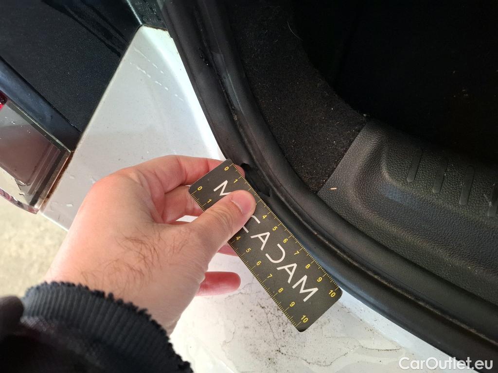  Renault  Megane  IV Berline 5 ptes. Business 1.5 dCi 115CV BVM6 E6d #14