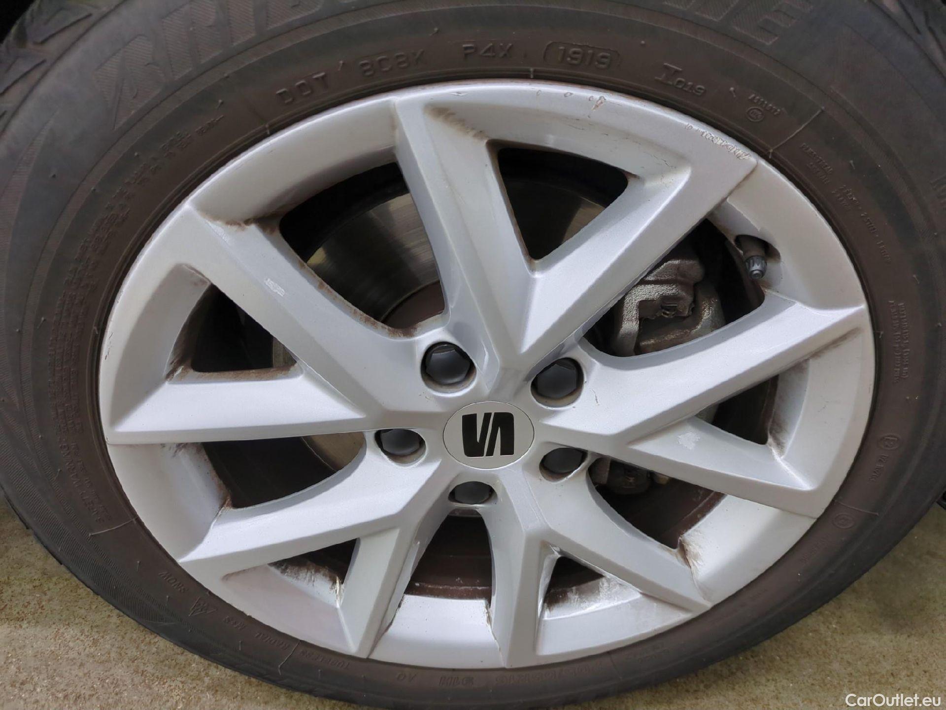  Seat  Leon SEAT  / 2020 / 5P / Berline 1.0 eTSI 110 DSG S&S Business  / TRANSFO VP VF #5