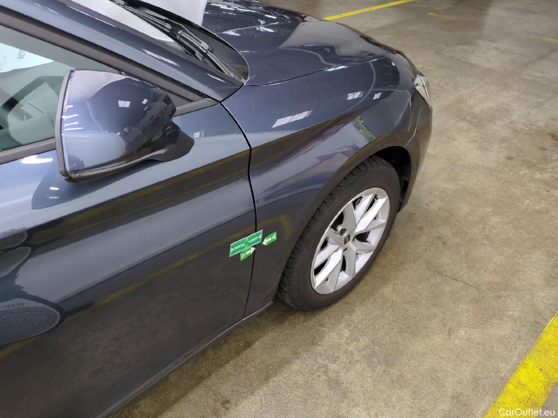  Seat  Leon SEAT  / 2020 / 5P / Berline 1.0 eTSI 110 DSG S&S Business  / TRANSFO VP VF #22