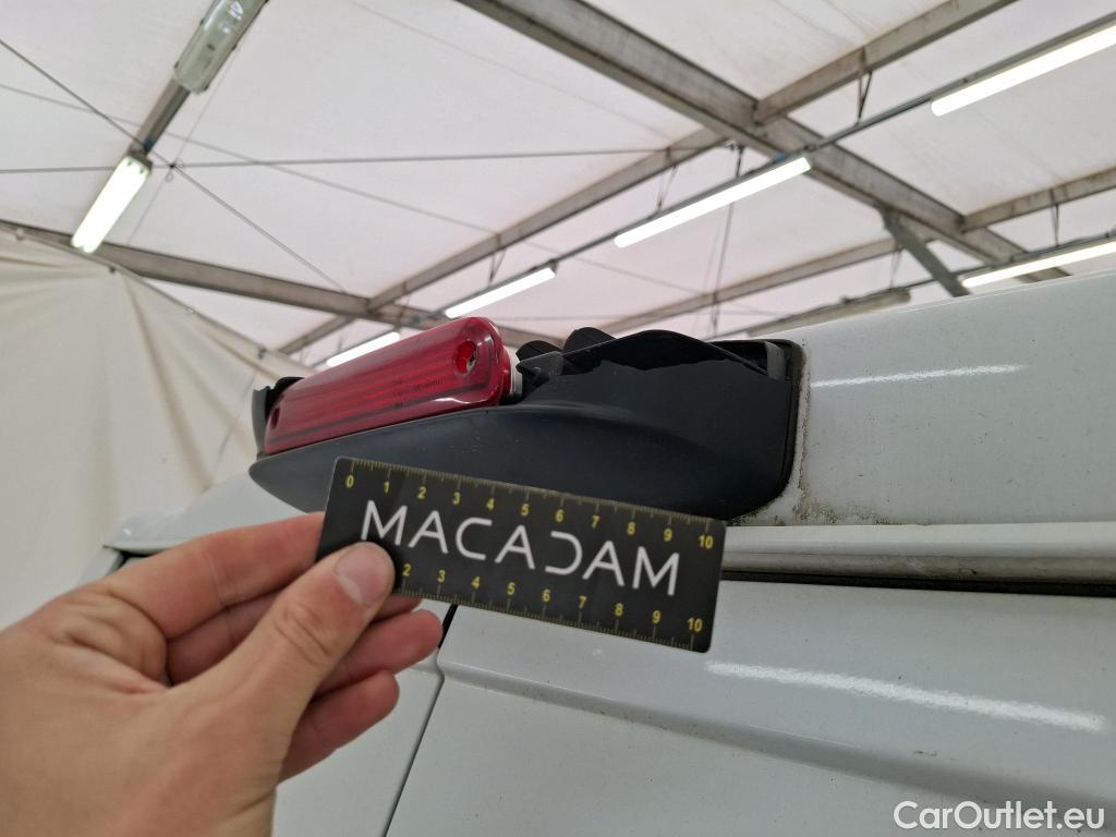  Peugeot  Boxer  Fourgon 330 L1H1 Asphalt BlueHDi 120 Stop&Start 2.2 120CV BVM6 #7