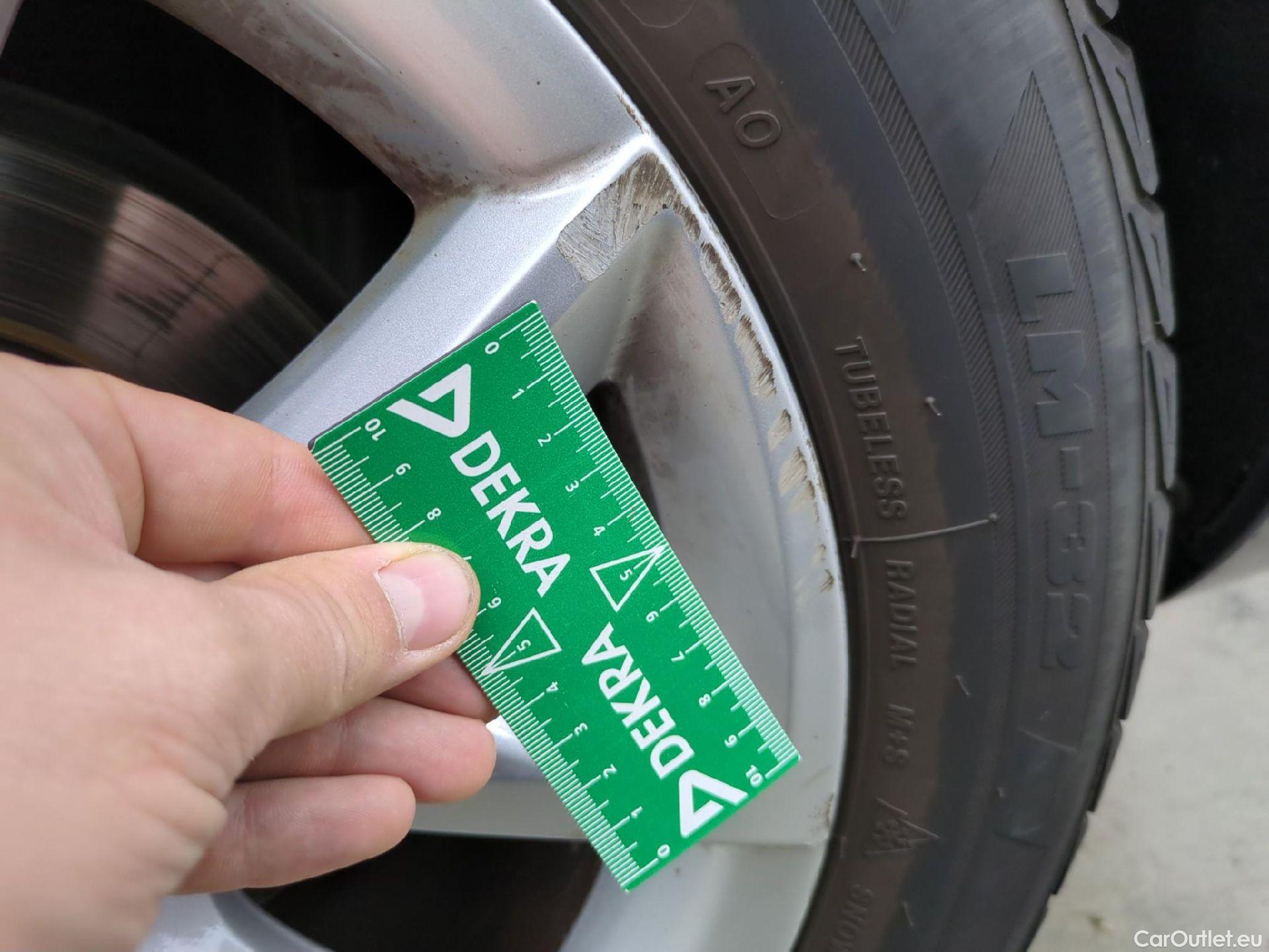  Seat  Leon SEAT  / 2020 / 5P / Berline 1.0 eTSI 110 DSG S&S Business  / TRANSFO VP VF #14