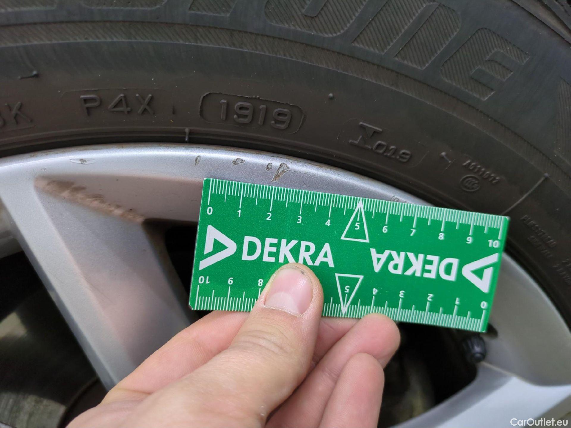  Seat  Leon SEAT  / 2020 / 5P / Berline 1.0 eTSI 110 DSG S&S Business  / TRANSFO VP VF #4