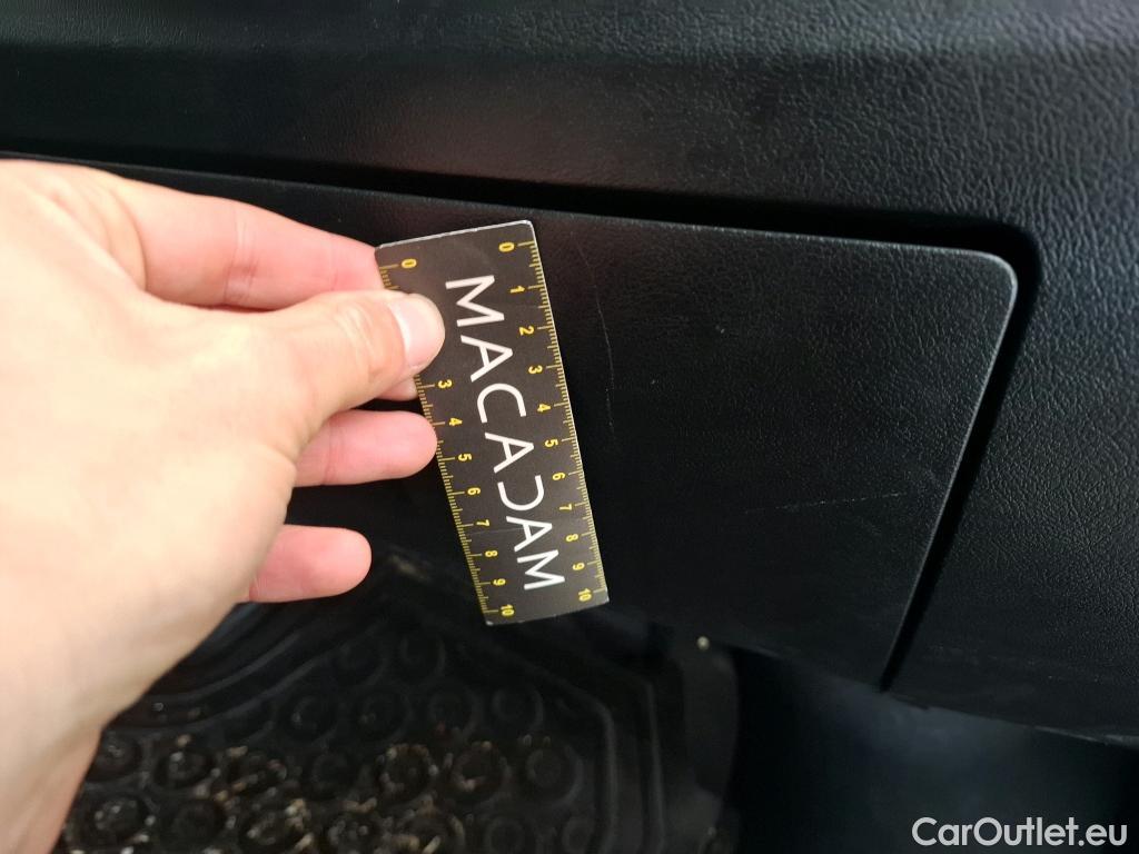  Peugeot  Boxer  Fourgon 330 L1H1 Asphalt BlueHDi 120 Stop&Start 2.2 120CV BVM6 #23