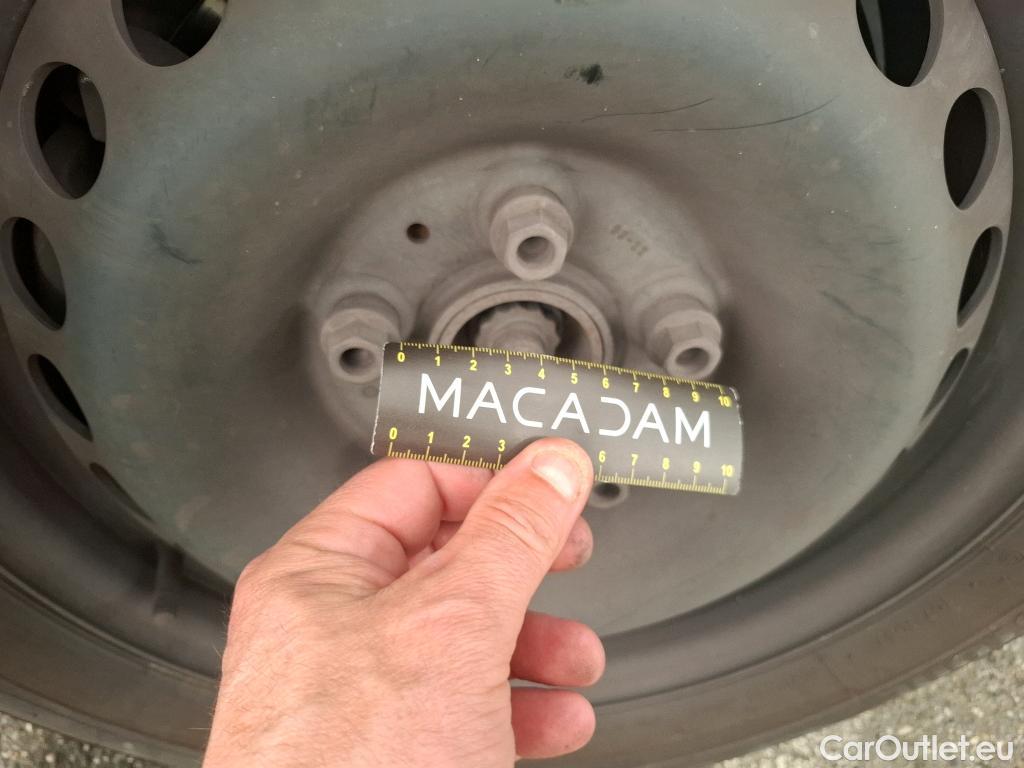  Volkswagen  Transporter VOLKSWAGEN  / 2019 / 4P / Fourgon tôlé 2.0 TDi 110 L1H1 Business #7