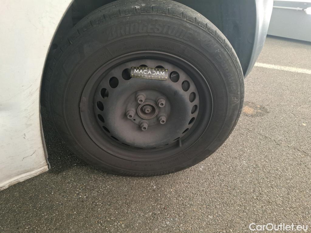  Volkswagen  Transporter VOLKSWAGEN  / 2019 / 4P / Fourgon tôlé 2.0 TDi 110 L1H1 Business #8