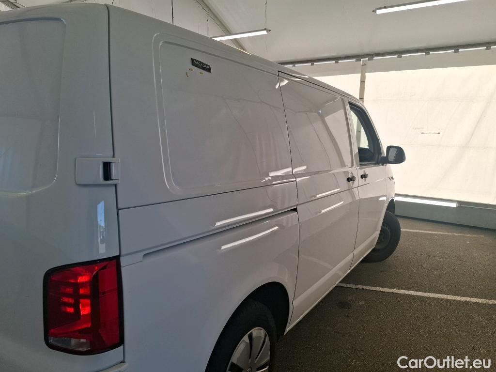  Volkswagen  Transporter VOLKSWAGEN  / 2019 / 4P / Fourgon tôlé 2.0 TDi 110 L1H1 Business #15