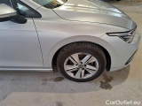  Volkswagen  Golf  VOLKSWAGEN / 2019 / 5P / BERLINA 2.0 TDI SCR 110KW LIFE DSG #99