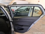  Volkswagen  Golf  VOLKSWAGEN / 2019 / 5P / BERLINA 2.0 TDI SCR 110KW LIFE DSG #109