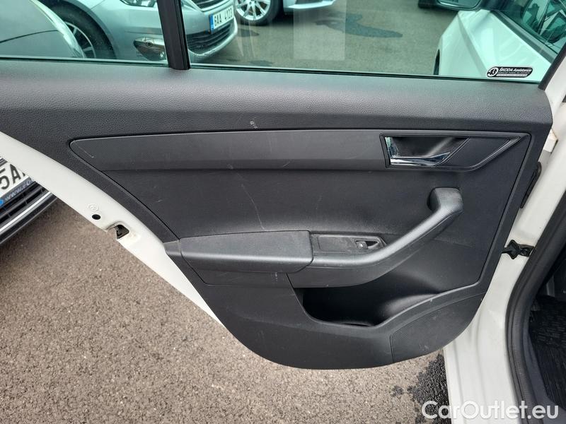  Skoda  Fabia  Combi (2015) Com.1.0TSI 70 Ambition 5d #15