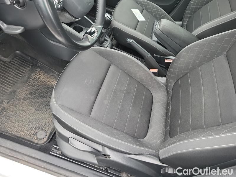  Skoda  Fabia  Combi (2015) Com.1.0TSI 70 Ambition 5d #21