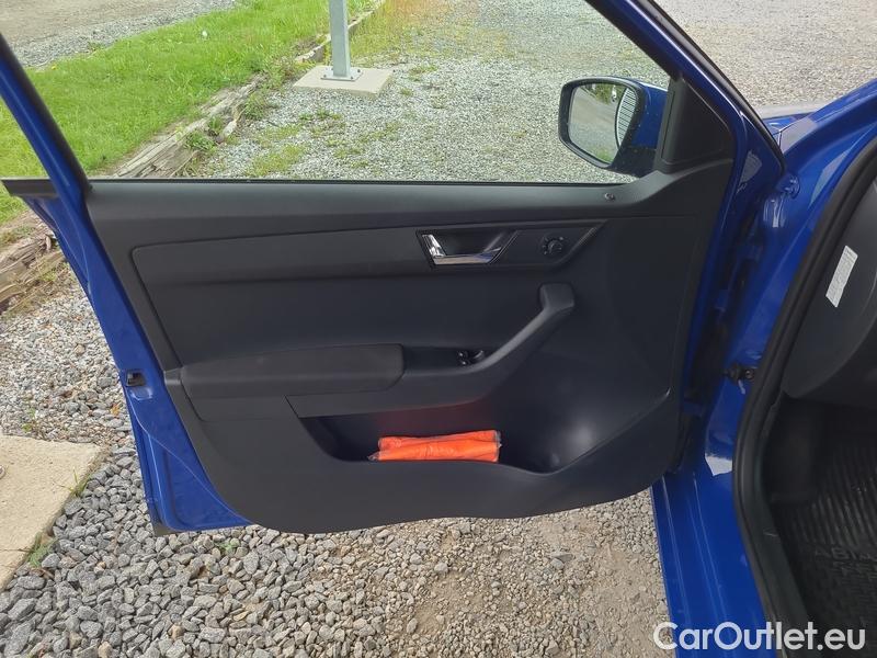  Skoda  Fabia  Combi (2015)  Com.1.0TSI 70 Ambition #18