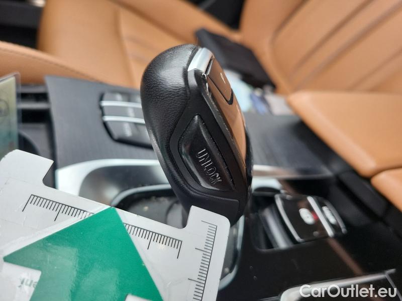  Bmw  Serie 5  Lim. (G30)  (2016->) 520d xDrive AT 4d #5