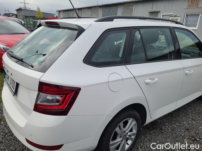  Skoda  Fabia  Combi (2015)  Com 1.0TSI 81 Style #11