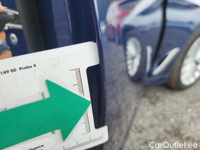  Bmw  Serie 5  Lim. (G30)  (2016->) 520d xDrive AT 4d #17