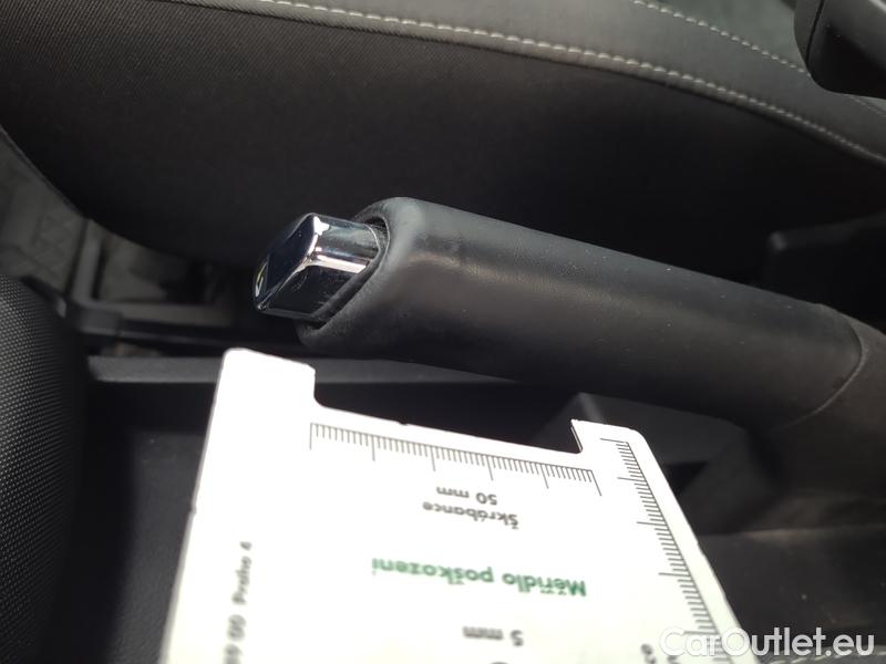  Skoda  Fabia  Combi (2015)  Com 1.0TSI 81 Style #9