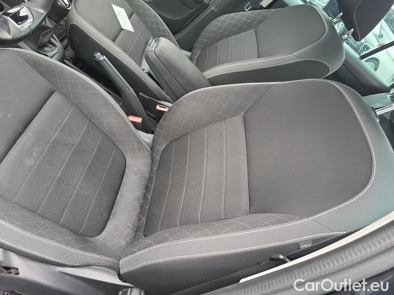  Skoda  Fabia  Combi (2015) Com.1.0TSI 70 Ambition 5d #22