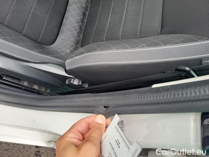  Skoda  Fabia  Combi (2015) Com.1.0TSI 70 Ambition 5d #19