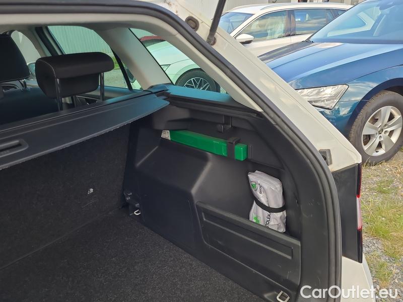  Skoda  Fabia  Combi (2015) Com.1.0TSI 70 Ambition 5d #14