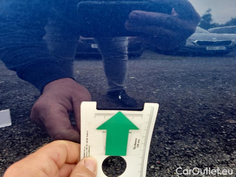  Bmw  Serie 5  Lim. (G30)  (2016->) 520d xDrive AT 4d #16