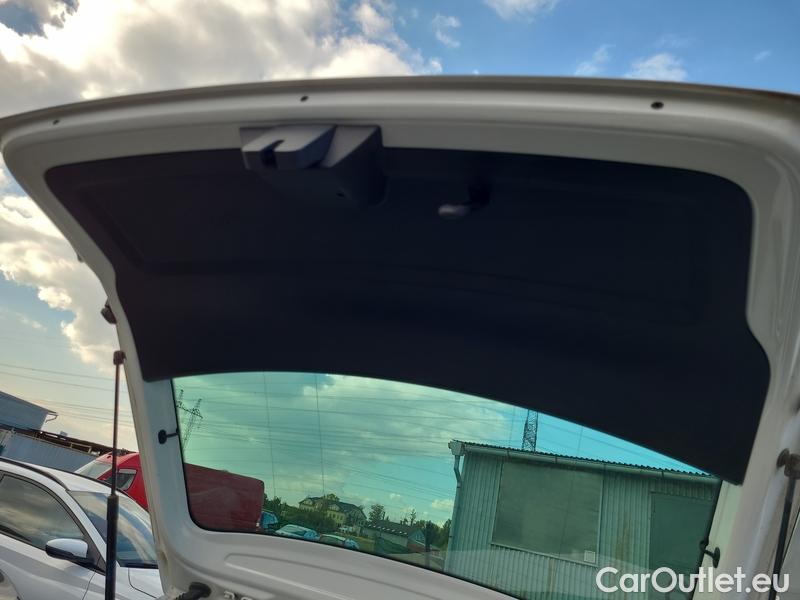  Skoda  Fabia  Combi (2015) Com.1.0TSI 70 Ambition 5d #12