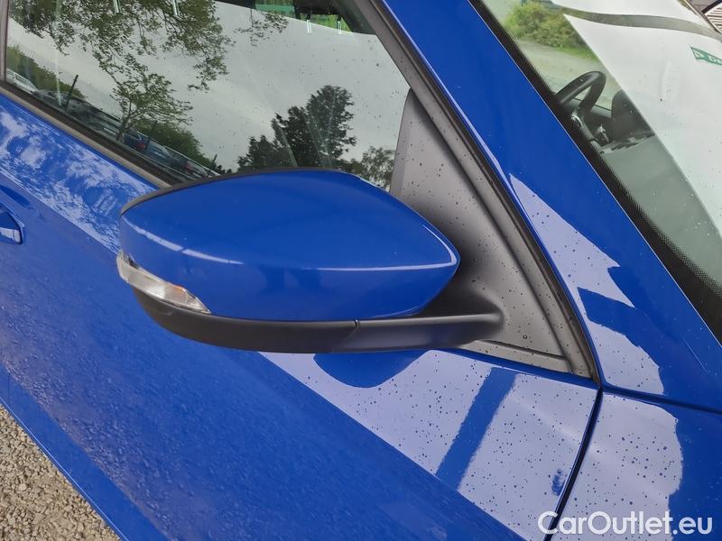  Skoda  Fabia  Combi (2015)  Com.1.0TSI 70 Ambition #33