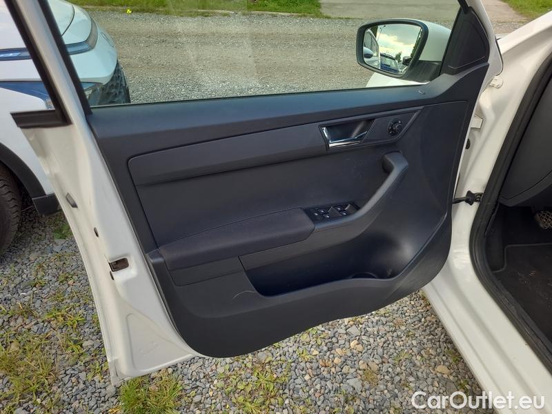  Skoda  Fabia  Combi (2015) Com.1.0TSI 70 Ambition 5d #9