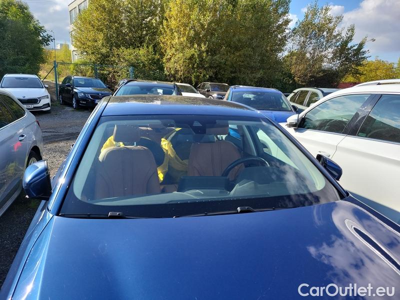  Bmw  Serie 5  Lim. (G30)  (2016->) 520d xDrive AT 4d #19