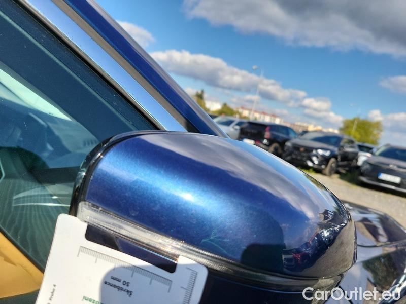  Bmw  Serie 5  Lim. (G30)  (2016->) 520d xDrive AT 4d #20