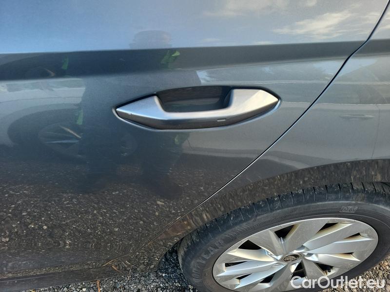  Skoda  Octavia  Lim. (NX3)(2020) Oct.1.5 e-TEC 110 Style AT #13