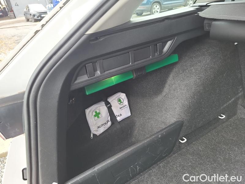  Skoda  Octavia  Combi (NX3)(2020) Oct.Combi 1.5TSI 110 Ambition #10