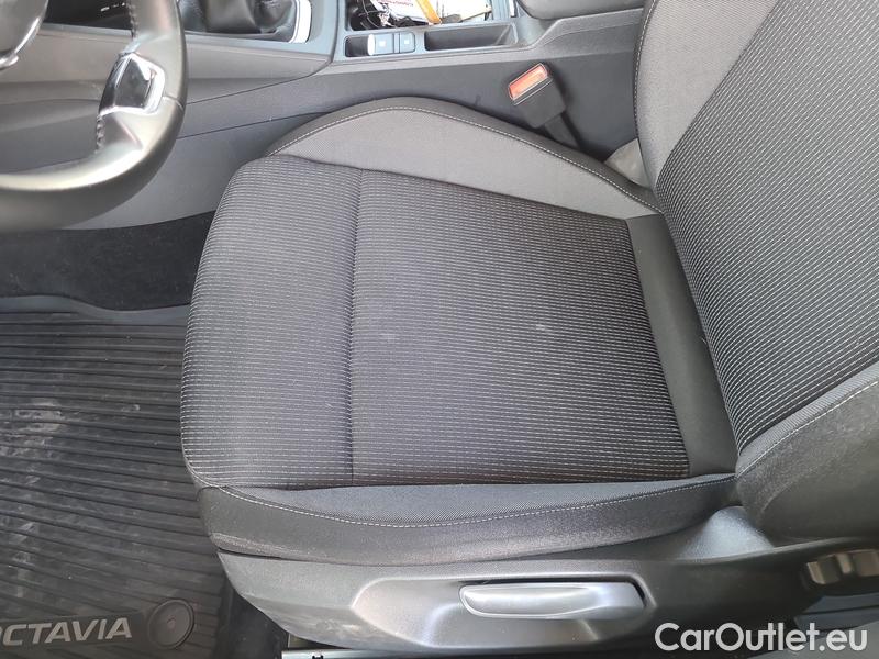  Skoda  Octavia  Combi (NX3)(2020) Oct.Combi 2.0TDI 85 Ambition #9