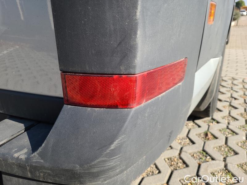  Volkswagen  Crafter  LCV (SY)  (2017-->) Craft.35 130 stredni rozvor 4M #9