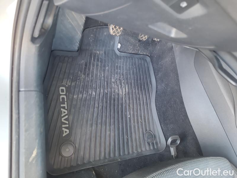  Skoda  Octavia  Combi (NX3)(2020) Oct.Combi 2.0TDI 85 Ambition #7