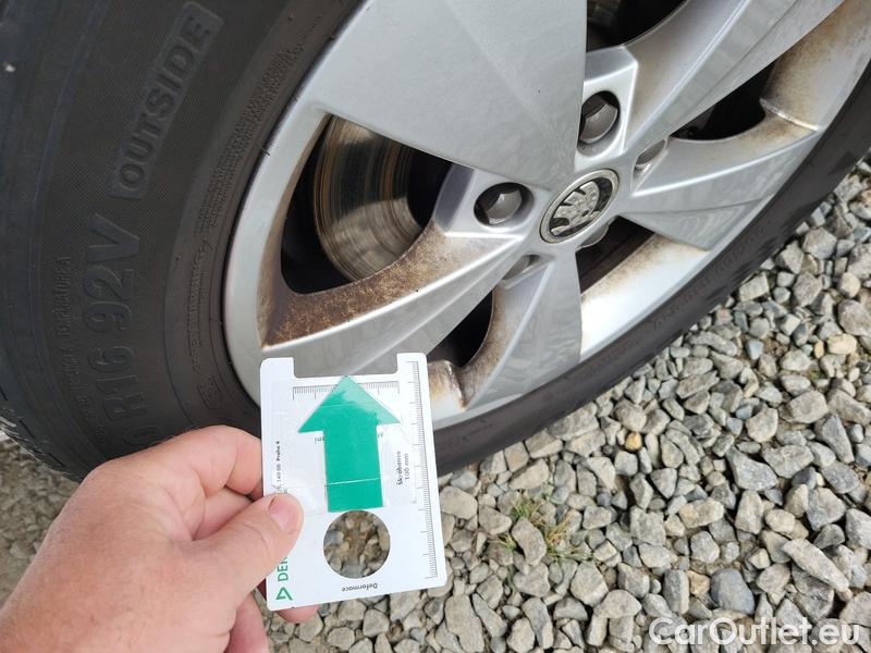  Skoda  Octavia  Combi (NX3)(2020) Oct.Combi 1.5TSI 110 Ambition #23