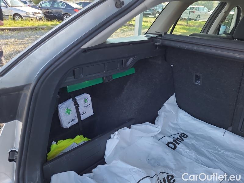  Skoda  Octavia  Combi (NX3)(2020) Oct.Combi 2.0TDI 85 Ambition #20