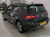 Volkswagen  Golf  Volkswagen e-E-DITION 2020 5d #10