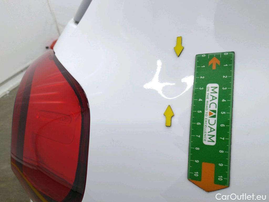  Citroen  C3  Société Feel 1.5 BlueHDI 100CV BVM6 E6d #4