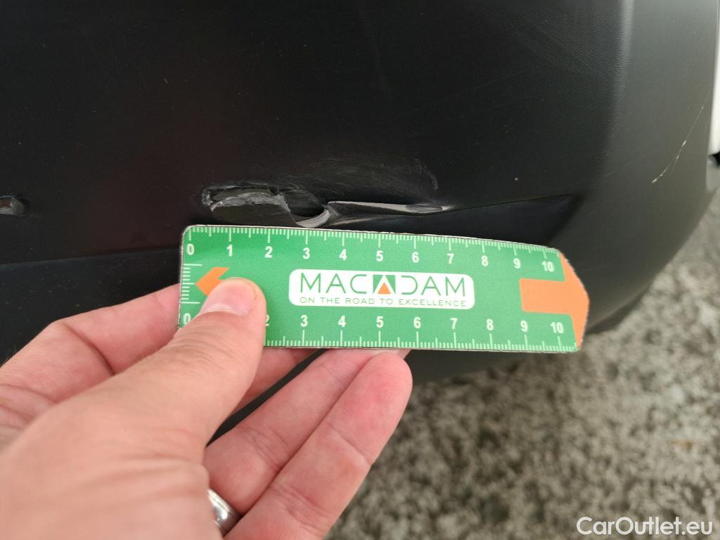  Citroen  C3 CITROEN  / 2016 / 5P / Berline PureTech 110 S&S BVM Feel #2