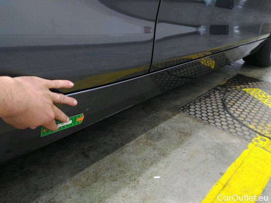  Bmw  Serie 1 Série 1 Berline 116d Sport 1.5 115CV BVA8 E6 #65